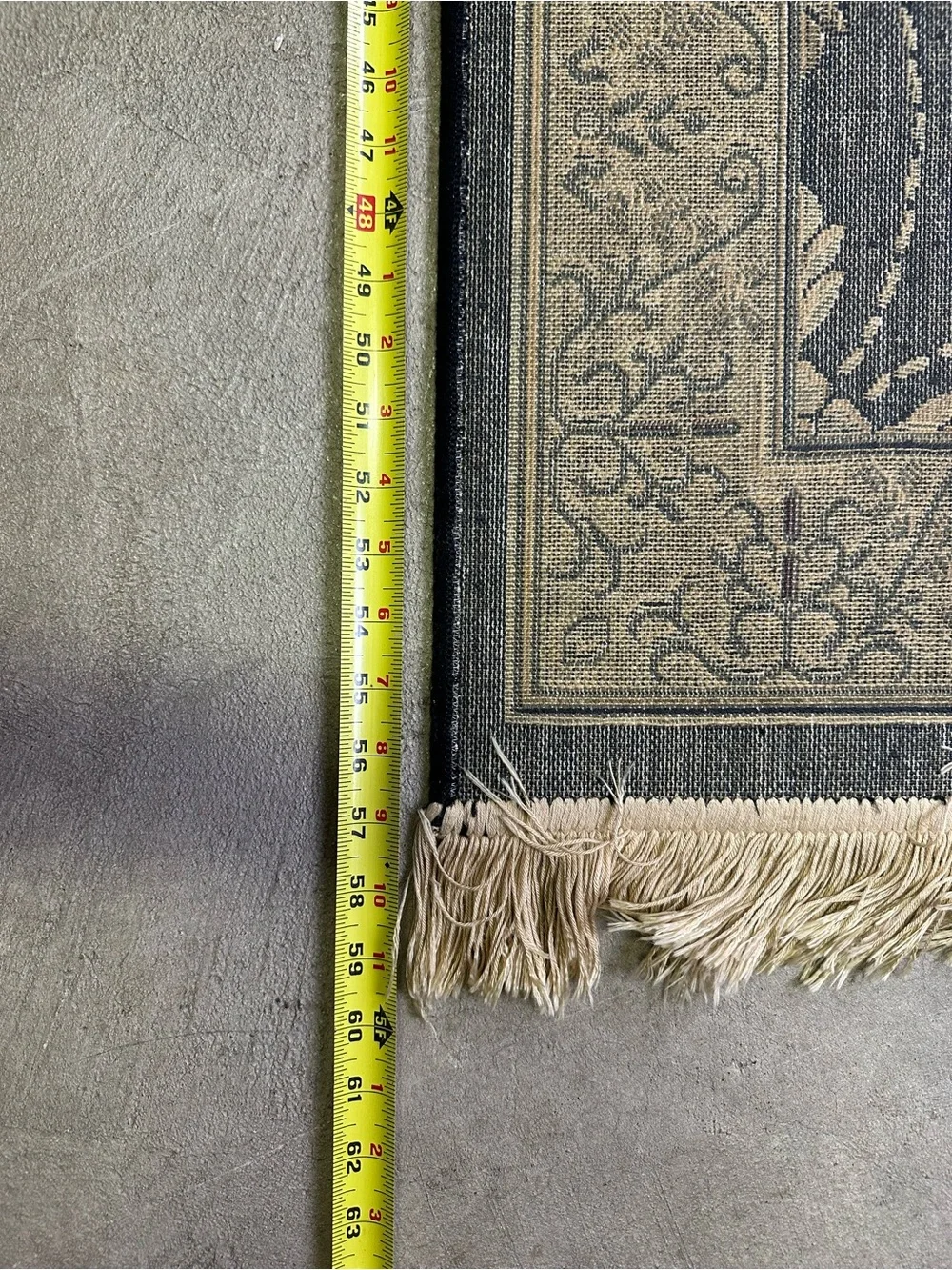 Vintage Black & Ivory Accent Area Rug 33x57 Fringe Traditional Floral Runner Rug